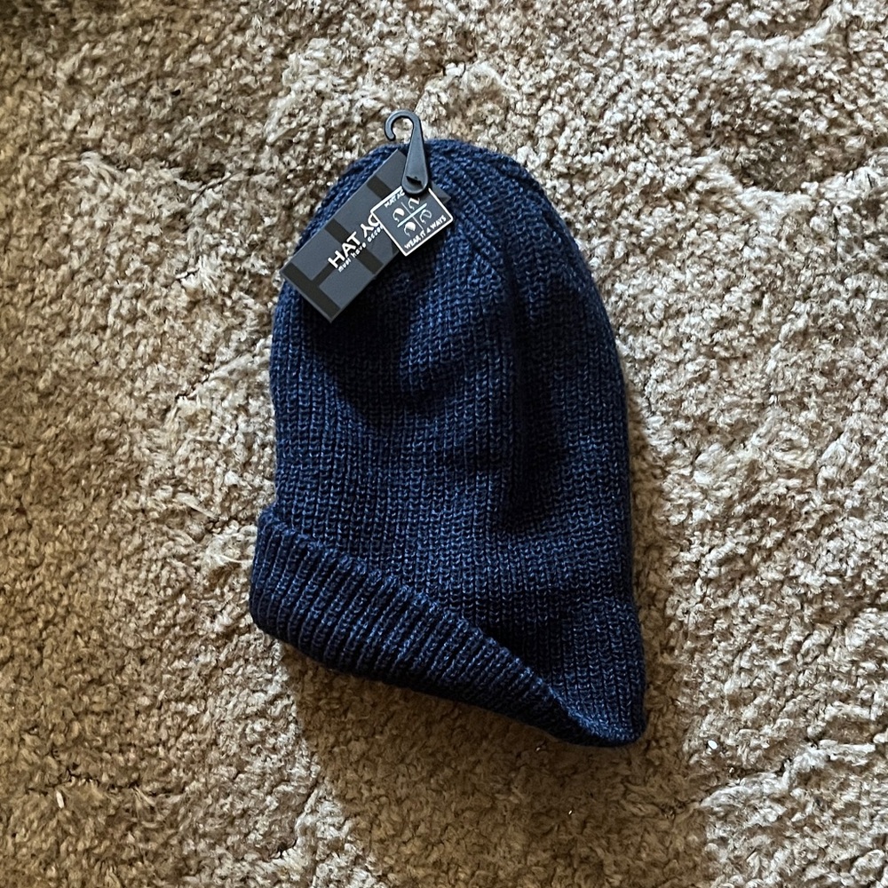 Hat you Women's Navy Knit Beanie
